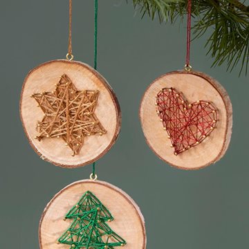 Julgranshängen med string art